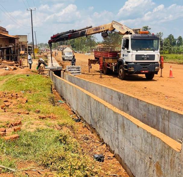 MuyembeâNakapiripirit road construction site